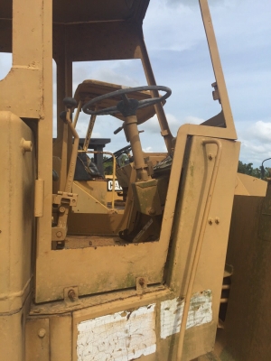 ขายรถตักล้อยาง CATERPILLAR 920 75J มีเล่มทะเบียน สนใจโทร 081-970-1072