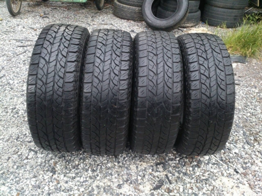 ขายยาง YOKOHAMA  A/T 265/70R16 ยางปี12 ดอกยางหนาไม่ร้าวไม่แตกลายสวยๆ จำนวน 1 ชุด