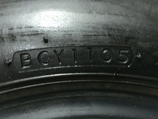 ขายยาง YOKOHAMA VAN 356 145R12 ผลิตปี 05 ใส่รถ MIRA ขายยาง YOKOHAMA VAN 356 145R12 ผลิตปี 05 ใส่รถ MIRA