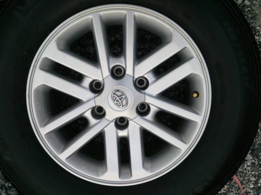 ขายแม็ก TOYOTA VIGO CHAMP ขอบ17 พร้อมยาง มิชลิน 265/65R17 ยางสัปดาห์ที่33ปี14 ดอกยางหนาไม่แตกลายไม่ร้าวสวยๆ จำนวน 1 ชุด พร้อมน๊อตแท้ 24 ตัว ขายแม็ก TOYOTA VIGO CHAMP ขอบ17 พร้อมยาง มิชลิน 265/65R17 ยางสัปดาห์ที่33ปี14 ดอกยางหนาไม่แตกลายไม่ร้าวสวยๆ จำนวน 1 ชุด พร้อมน๊อตแท้ 24 ตัว