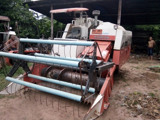 ขายรถเกี่ยวข้าวคูโบต้าDC 60 พลัช เล่มพร้อม พร้อมใช้ ปูเลสแล้ว ขายรถเกี่ยวข้าวคูโบต้าDC 60 พลัช เล่มพร้อม พร้อมใช้ ปูเลสแล้ว