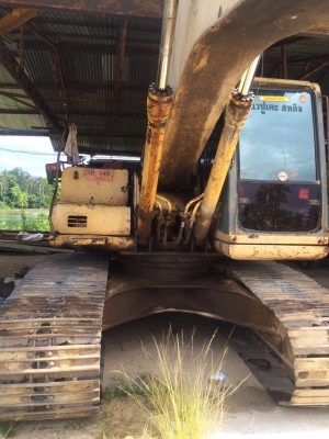 ขายรถขุดตัก ยี่ห้อ Komatsu PC200-L ขายรถขุดตัก ยี่ห้อ Komatsu PC200-L