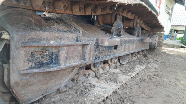 ขายด่วน!! HITACHI  ZX200-3  6พันกว่าช.ม.