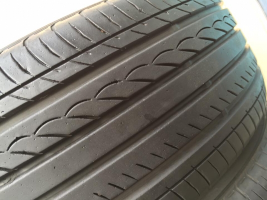 ขายยาง YOKOHAMA dB v551 195-55-15 ปี13 ดอกหนาจัด ไม่กินข้าง ยางนิ่มๆ ชุดละ 3,800 บาท