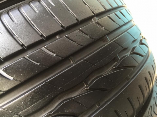ขายยาง BRIDGESTONE TURANZA ER300 245-45-17 ปี13 ดอกเต็ม ไม่กินข้าง ไม่มีตำหนิ ชุดละ 5,900 บาท