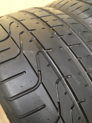 ขายยาง PIRELLI P-ZERO 255-35-18 ปี13 ดอกเต็ม ไม่มีตำหนิ ไม่มีปะ คู่ละ 4,400 บาท