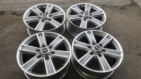 ขายล้อแม็กป้ายแดง dmax 18"  สนใจติดต่อ ตาเล็ก ล้อและยางครับ 081-3747940