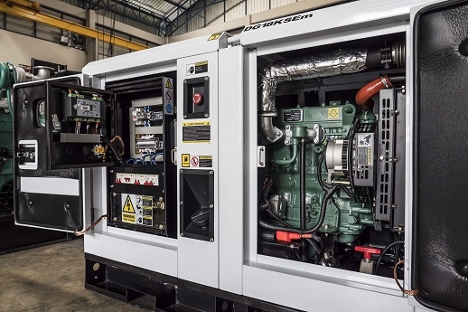 เครื่องปั่นไฟ 18KVA/18KW 1เฟส รับประกันสินค้า 1ปี มีสินค้าพร้อมส่ง เครื่องปั่นไฟ 18KVA/18KW 1เฟส รับประกันสินค้า 1ปี มีสินค้าพร้อมส่ง