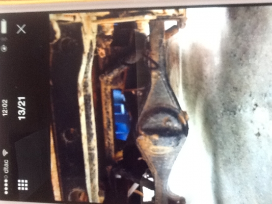 TOYOTAม้ากระโดดตาเหลี่ยมเครื่อง2200ดีเซลเครื่องดีแชสซีสวย TOYOTAม้ากระโดดตาเหลี่ยมเครื่อง2200ดีเซลเครื่องดีแชสซีสวย