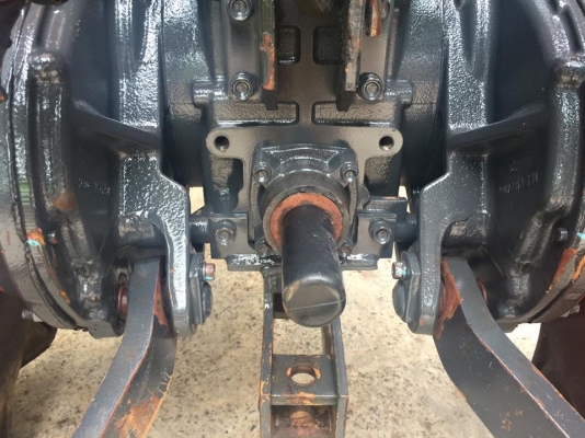 ขายรถไถคูโบต้า L4708  ขายราคา 398,000 บาท อุปกรณ์ใบมีดหน้าและโลเตอร์รีจอบหมุน ใช้งาน 900 ชม. สนใจติดต่อ