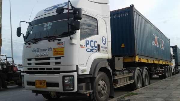 รับงานขนส่งทั้งพื้นเรียบและโลว์เบด ทั่วไทยและต่างประเทศเช่น ลาว พม่า กัมพูชา มาเลเซีย รับงานขนส่งทั้งพื้นเรียบและโลว์เบด ทั่วไทยและต่างประเทศเช่น ลาว พม่า กัมพูชา มาเลเซีย