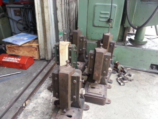 ขายเครื่องปั้มใช้เท้ากด