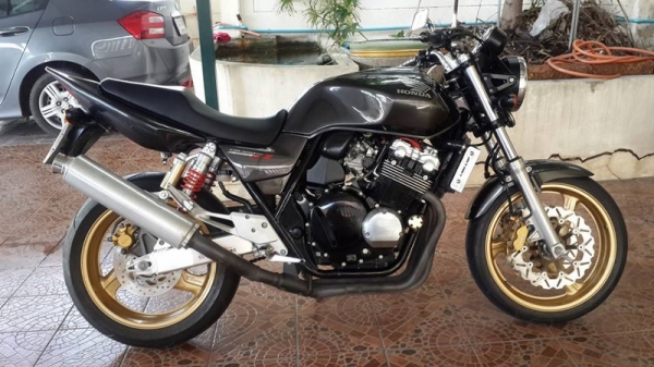 (ปิดการขาย ขอบคุณแอดมินมากๆ ค่ะ) HONDA CB400 TECH 3