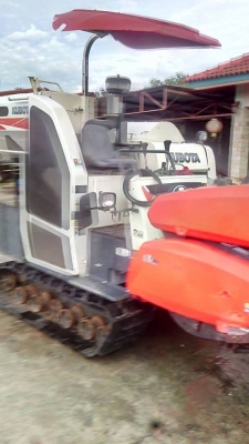 ขายรถเกี่ยวข้าว KUBOTA DC70 ปี56 ใช้งาน900ชั่วโมง สภาพดีมาก ช่วงล่างดี เตรียมความพร้อมแล้ว ลุยงานได้เลย เอกสารถูกต้อง เล่มทะเบียนพร้อมโอน ราคา450,000 สนใจโทร 090-8588220คุณนะ 093-3258446คุณบิว หรือเข้าดูสินค้าอื่นๆได้ที่ www.narong2truck.com หรือ www.truc