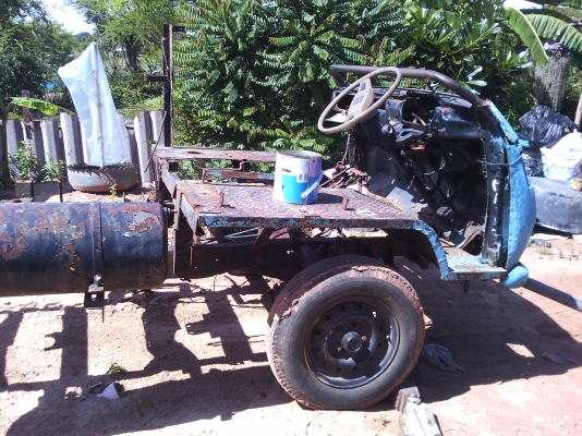 ขายช่วงล่าง4ล้อสนใจติดต่อที่0807346335ครับ