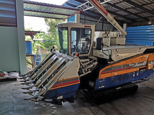 รถเกี่ยวนวดข้าว iseki japan6 ไม่เคยใช้งานในไทย