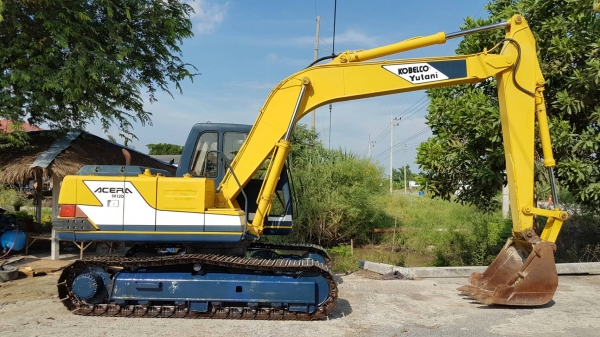 รถนอกขายด่วนรถแบคโฮKOBELCO-SK120มาร์คทีชั่วโม่งทำงานน้อยรถนอกเพิ่งนำเข้ามายังไม่เคยใช้งานในเมืองไทยเลย