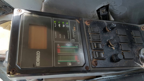 รถนอกขายด่วนรถแบคโฮKOBELCO-SK120มาร์คทีชั่วโม่งทำงานน้อยรถนอกเพิ่งนำเข้ามายังไม่เคยใช้งานในเมืองไทยเลย