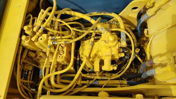 รถนอกขายด่วนรถแบคโฮKOBELCO-SK120มาร์คทีชั่วโม่งทำงานน้อยรถนอกเพิ่งนำเข้ามายังไม่เคยใช้งานในเมืองไทยเลย