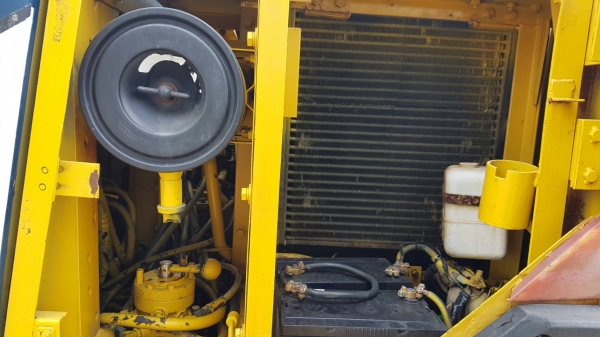 รถนอกขายด่วนรถแบคโฮKOBELCO-SK120มาร์คทีชั่วโม่งทำงานน้อยรถนอกเพิ่งนำเข้ามายังไม่เคยใช้งานในเมืองไทยเลย