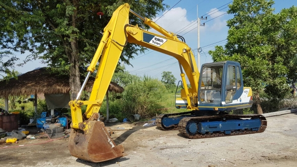 รถนอกขายด่วนรถแบคโฮKOBELCO-SK120มาร์คทีชั่วโม่งทำงานน้อยรถนอกเพิ่งนำเข้ามายังไม่เคยใช้งานในเมืองไทยเลย