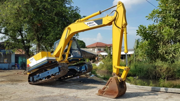 รถนอกขายด่วนรถแบคโฮKOBELCO-SK120มาร์คทีชั่วโม่งทำงานน้อยรถนอกเพิ่งนำเข้ามายังไม่เคยใช้งานในเมืองไทยเลย