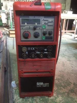 เครื่องเชื่อมอาร์ก้อน+ไฟฟ้า ยี่ห้อ"FRONIUS" รุ่น MAGIG WAVE 2600