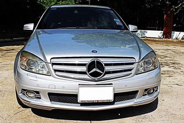 2010 BENZ C230 KOMPRESSOR Avantgard กระจังหน้าSport ออกศูนย์ BenzThailand