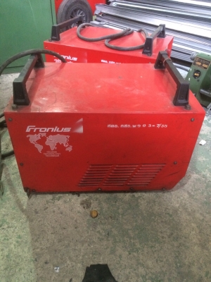 เครื่องเชื่อมไฟฟ้า ยี่ห้อ"FRONIUS" รุ่น TRANS POCKET VP450