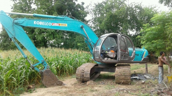 ขายKobelco sk200m5ซุปเปอร์สภาพพร้อมใช้ ติดต่อคุณอ๊อฟพิจิตร086-737-9991