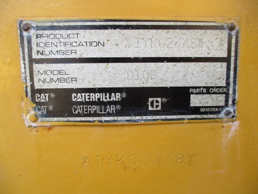 รถตักล้อยาง CATERPILLAR รุ่น910F ปี 1995