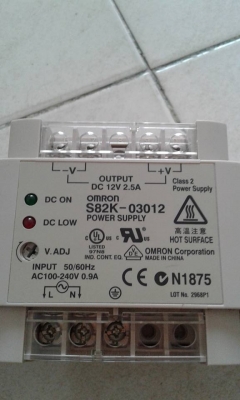 POWER SUPPLY omron 12 V. 2.5 A.