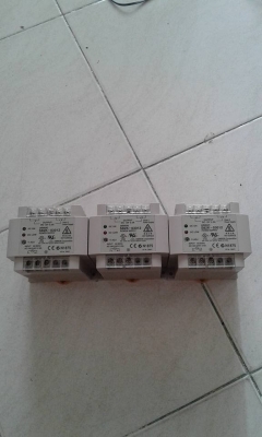 POWER SUPPLY omron 12 V. 2.5 A.