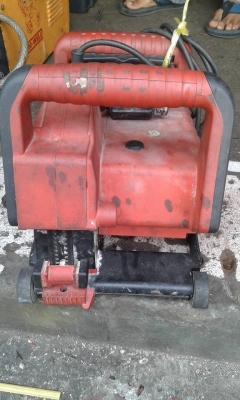 เครื่องตัดกระเบื้องเซาะร่อง HILTI