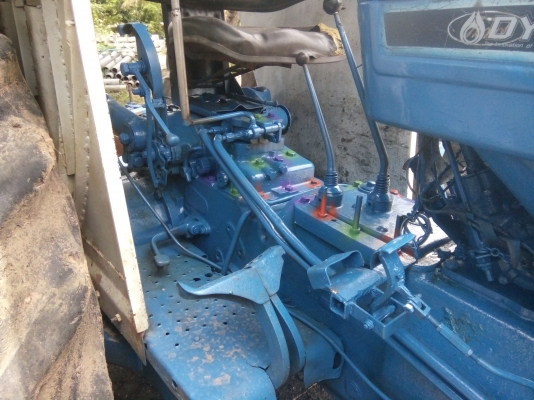 ลดราคาแล้วครับ 175000 บาท งดต่อลอง ขายรถไถฟอร์ด 6600-77 ลูกผสม ดันหน้า หาง 7 เอกสารขื้อขาย