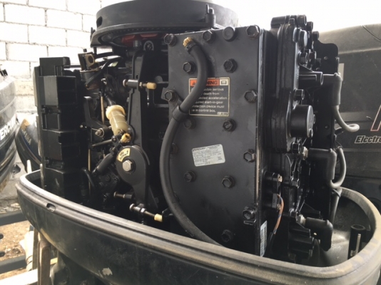 ขายเครื่องเรือ Mercury 75เเรง