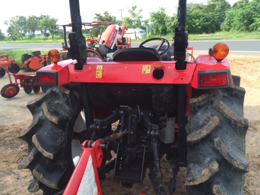 295000บาทครับ  แถมอุปกรณ์ดันดินหน้า ผาน6x22นิ้วครับ สวยๆพร้อมใช้เลย