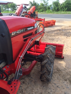 295000บาทครับ  แถมอุปกรณ์ดันดินหน้า ผาน6x22นิ้วครับ สวยๆพร้อมใช้เลย