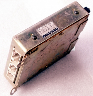 กล่องECUเก่าจากญี่ปุ่น(mitsubichi E33 VR4)