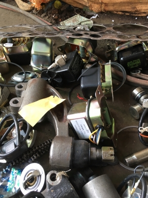 ขาย..อะไหล่รถยนต์+มอไซต์ รุ่นเก่าๆ วินเทจๆ