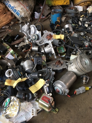 ขาย..อะไหล่รถยนต์+มอไซต์ รุ่นเก่าๆ วินเทจๆ