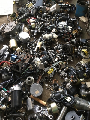 ขาย..อะไหล่รถยนต์+มอไซต์ รุ่นเก่าๆ วินเทจๆ