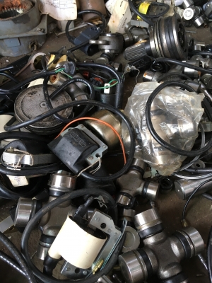 ขาย..อะไหล่รถยนต์+มอไซต์ รุ่นเก่าๆ วินเทจๆ