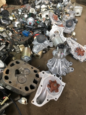 ขาย..อะไหล่รถยนต์+มอไซต์ รุ่นเก่าๆ วินเทจๆ