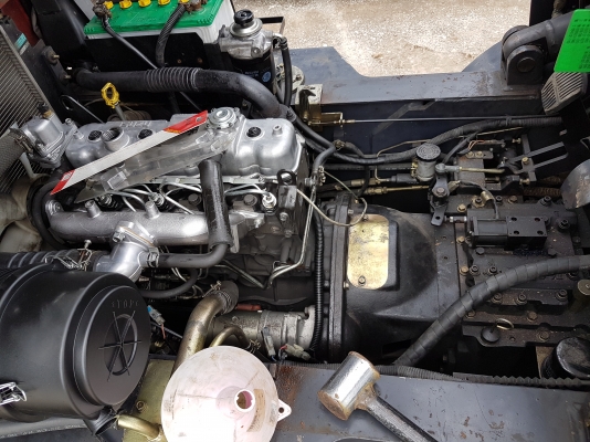 ขายรถยก2.5T..ดีเซล...เครื่องตัวใหม่