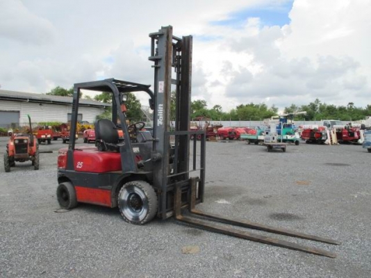 ขายรถยก2.5T..ดีเซล...เครื่องตัวใหม่