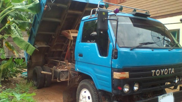 **280,000 บ.ต่อรอง/// 6ล้อดั้มดิน5คิว TOYOTA DYNA-115แรง รถห้างแท้ เครื่อง+เกียร์ เดิม แน่น แรงดี ช่ **280,000 บ.ต่อรอง/// 6ล้อดั้มดิน5คิว TOYOTA DYNA-115แรง รถห้างแท้ เครื่อง+เกียร์ เดิม แน่น แรงดี ช่