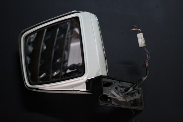 ขาย กระจกมองข้าง นิสสัน เอลแกรนด์ NISSAN Elgrand อะไหล่รถยนต์ มือสอง