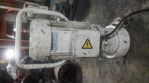 ขาย !! มอเตอร์เกียร์5.5kw.380v.