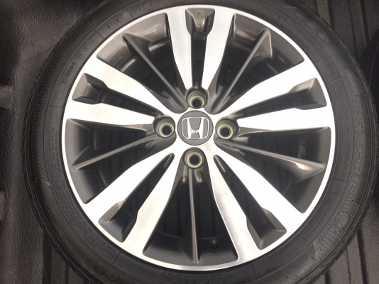 ล้อป้ายแดง Honda Jazz พร้อมยาง 185-55-16 ล้อป้ายแดง Honda Jazz พร้อมยาง 185-55-16